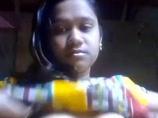 Naked Indian chick loves masturbation