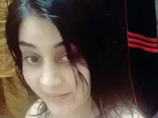 Pakistani girl's bare selfie for her