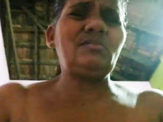 Aunty's dirty chat and ultra-kinky