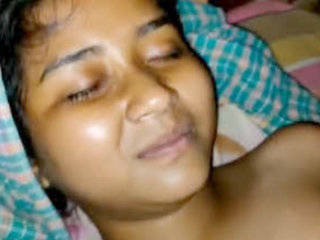 Hump with Indian chick completes in
