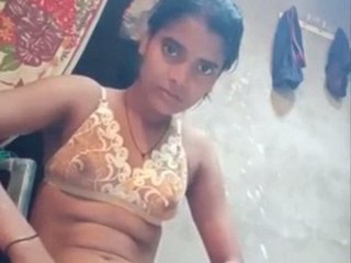 Desi hottie Dehati's naked selfie