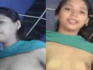 Indian school gal pleasures herself with
