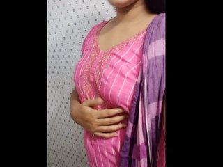 Desi babe bathing in the shower. Glamour