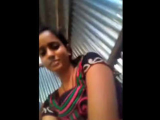 Desi gfs examine their sexiness with