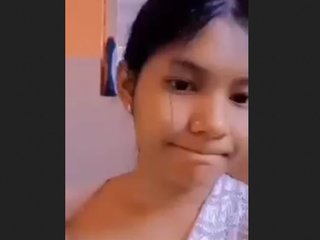 Cute Indian gal flaunts her boobs and