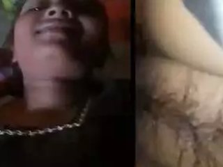 Unshaved Indian gf enjoys pussyfucking