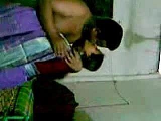 Shire Bengali aunty's alluring impact in