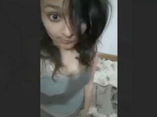 Pakistani lady flaunts her large melons