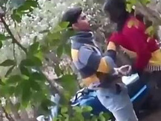 Indian duo likes outdoor eagerness