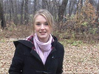 Brown-haired teen Jewel's outdoor
