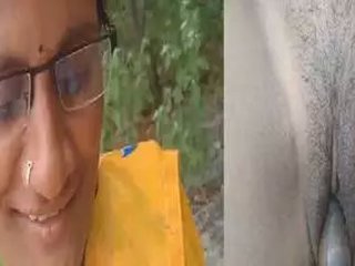 Mature aunt in Telugu loves outdoor