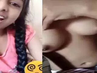 Bangladeshi gf flaunts her bra-stuffers