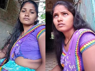 Sensuous Indian homemaker Sanjana Desai