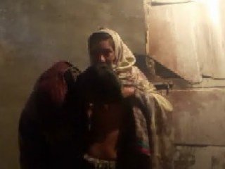 Enrapturing Pakistani nymph