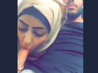 Desi man gives a luxurious blow-job and