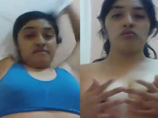 Indian wifey uncovers her ample funbags