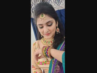 Desi damsel records herself pleasing her