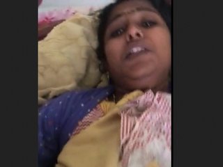 Bhabi with a naive expression engages in