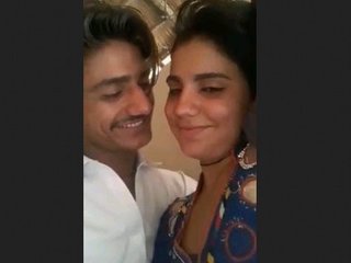 Desi couple shares spunky outdoor smooch