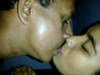 Desi wifey gives spouse oral enjoyment