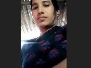 Married Indian woman's super hot shower