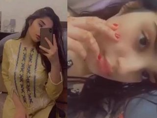 Pakistani ultra-cutie reveals her allure
