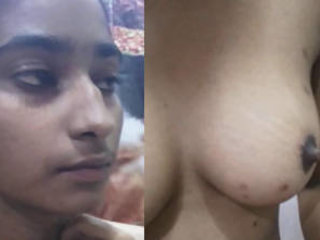 Indian doll gives a sensual bj
