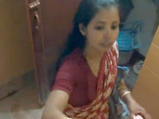 Indian aunt's bare bathing in the