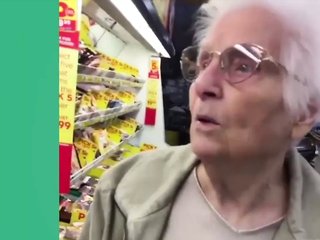 Old damsel gives an incredible fellatio