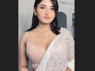 An Indian coed bares her hottie in this