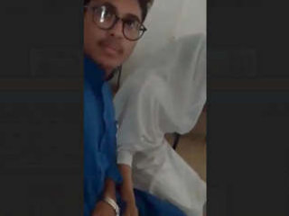 Pakistani gf performs a hand job on her
