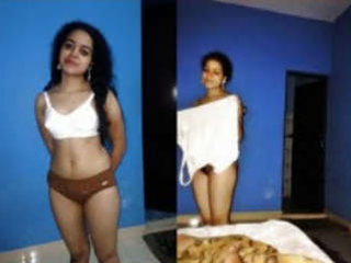 Desi girlfriend's private moments with
