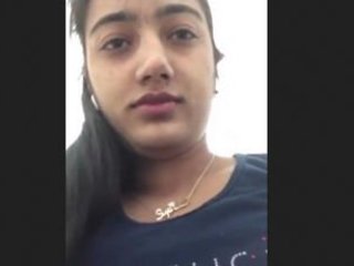 A gorgeous Indian wifey demonstrates her