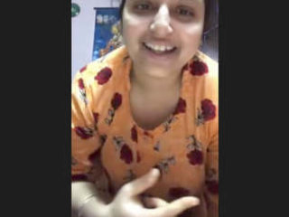 Indian housewife tantalizes with her