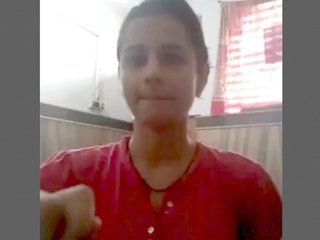 Indian bhabi flaunts her orbs